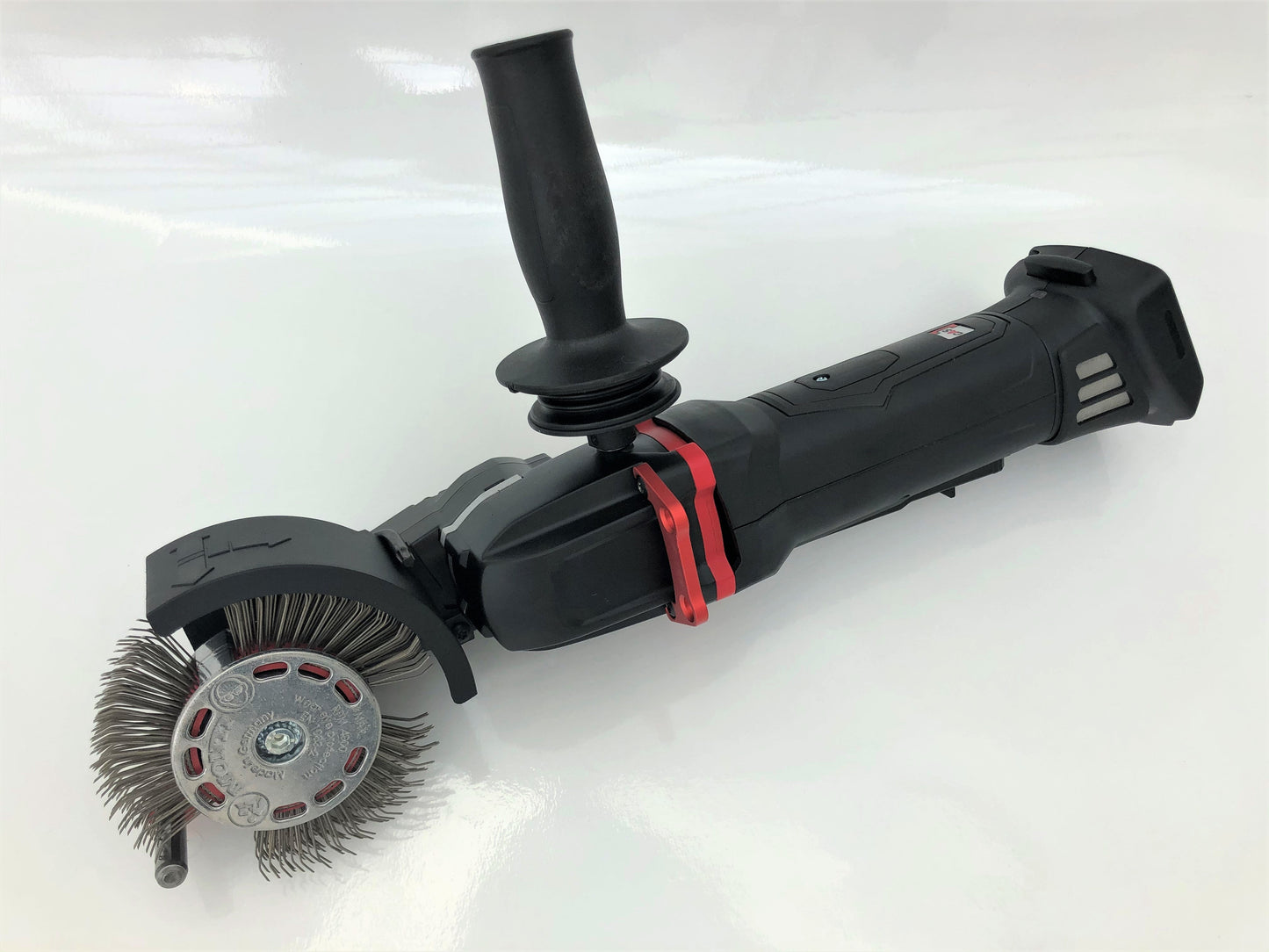 Беспроводной бластер Bristle Blaster. С аккумулятором 18 В, 8,0 Ач и зарядным устройством. Нет дела. (СБ-603)